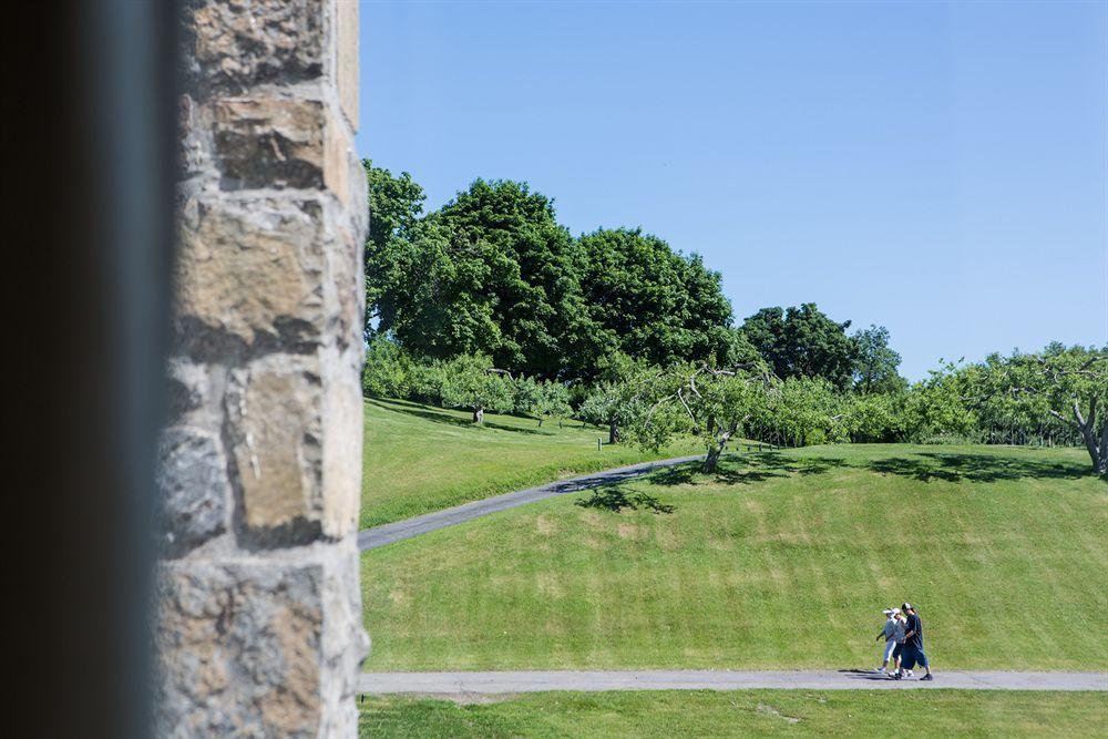 Manoir D'Youville Chateauguay Heights ภายนอก รูปภาพ